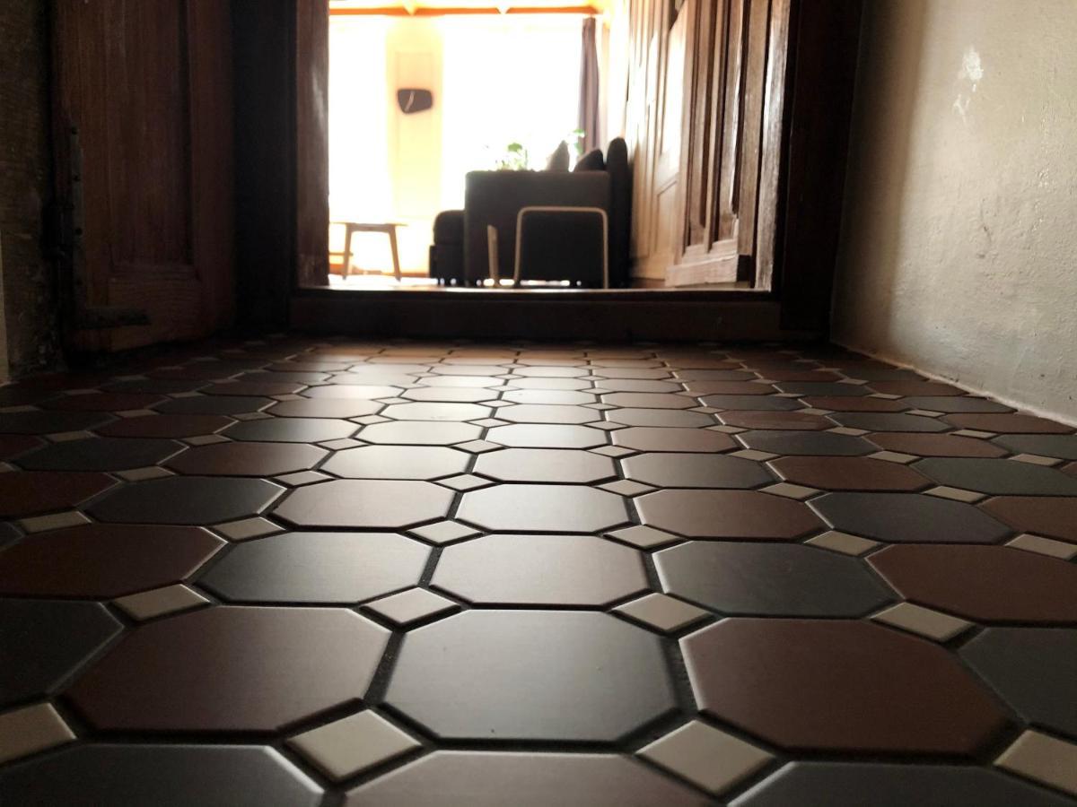 Appartamento Historical Flat, By Zytglogge - 1St Floor Berna Esterno foto