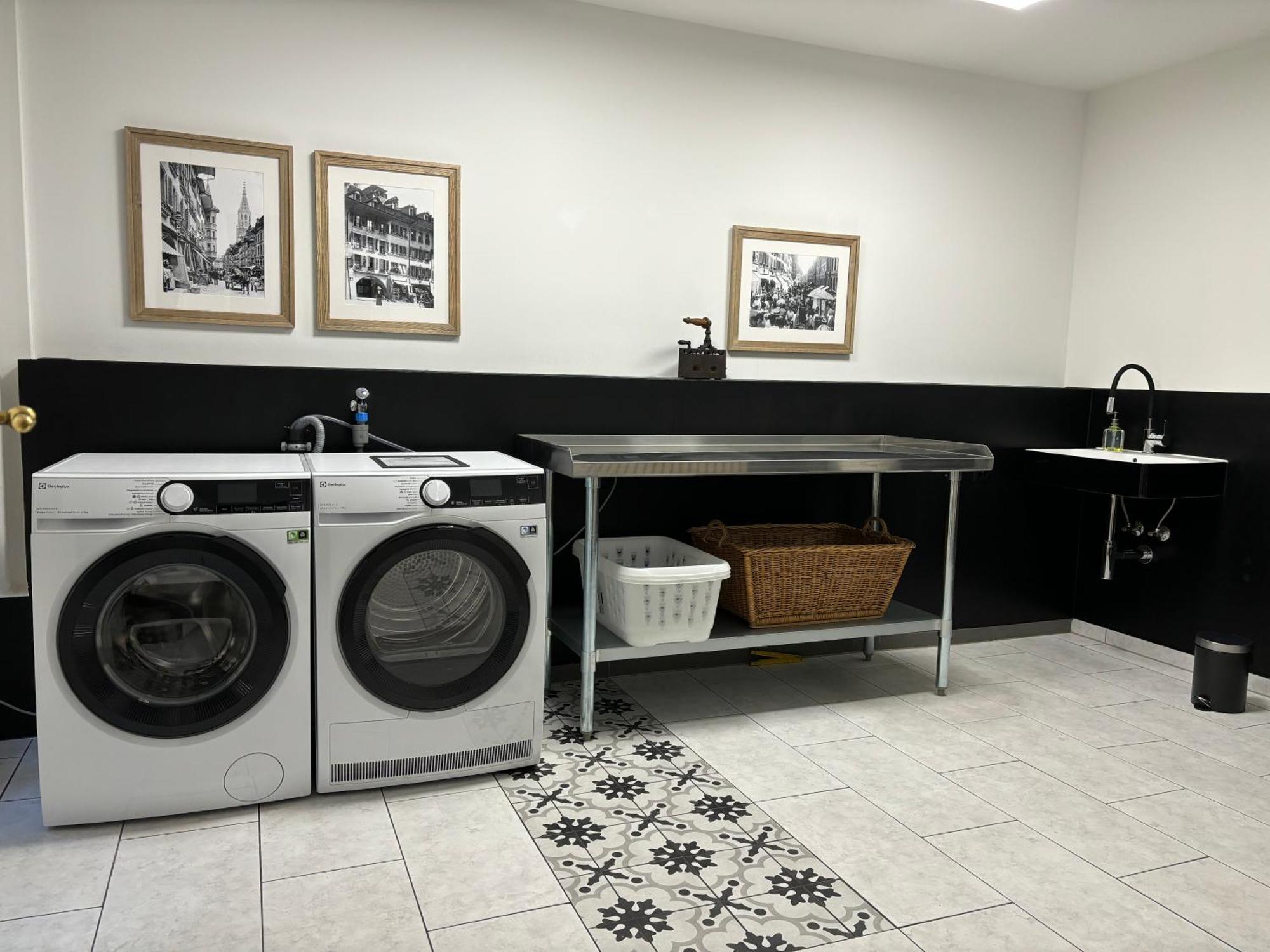Appartamento Historical Flat, By Zytglogge - 1St Floor Berna Esterno foto